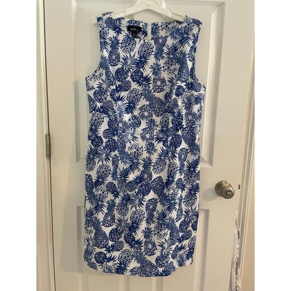 Alyx Shift Dress Womens Size 14 Blue and White Sleeveless Shift Dress Pineapples - Picture 1 of 5